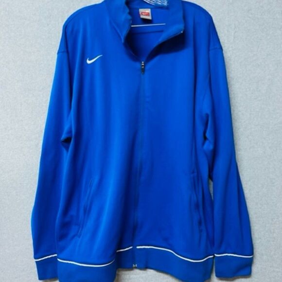Men's Nike Team Blue Jacket XL Oversized Tall Good condition - has been worn.  N - Picture 1 of 4